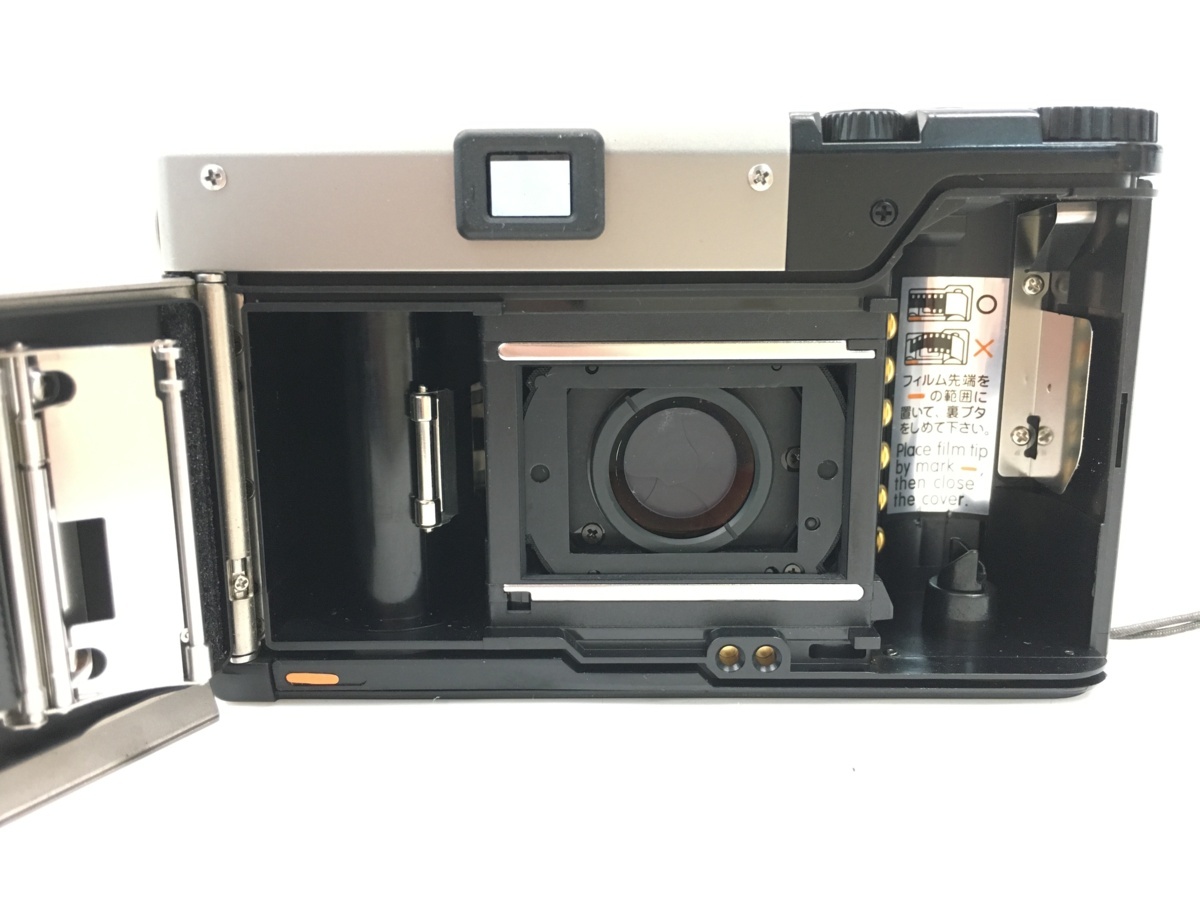 【美品】CONTAX T3　コンタックス　フィルムカメラ　コンパクトカメラ　Sonnar 2.8/35 T*　Carl Zeiss　フィルム35ｍｍ レア 希少品♪2464S_10