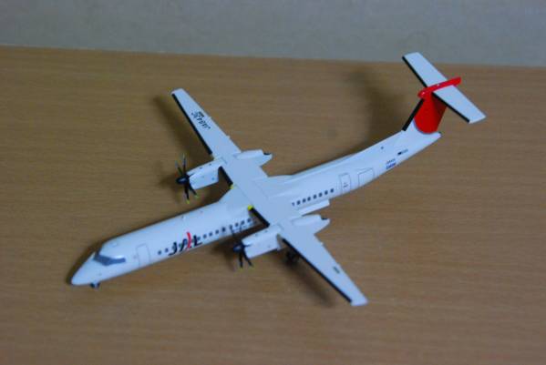 JALUX 1/200 DHC-8-400 JACアーク塗装 1/200 JALUX 日本エアコミューター JAC DHC8-400 1⁄200 JAL 日本エア
