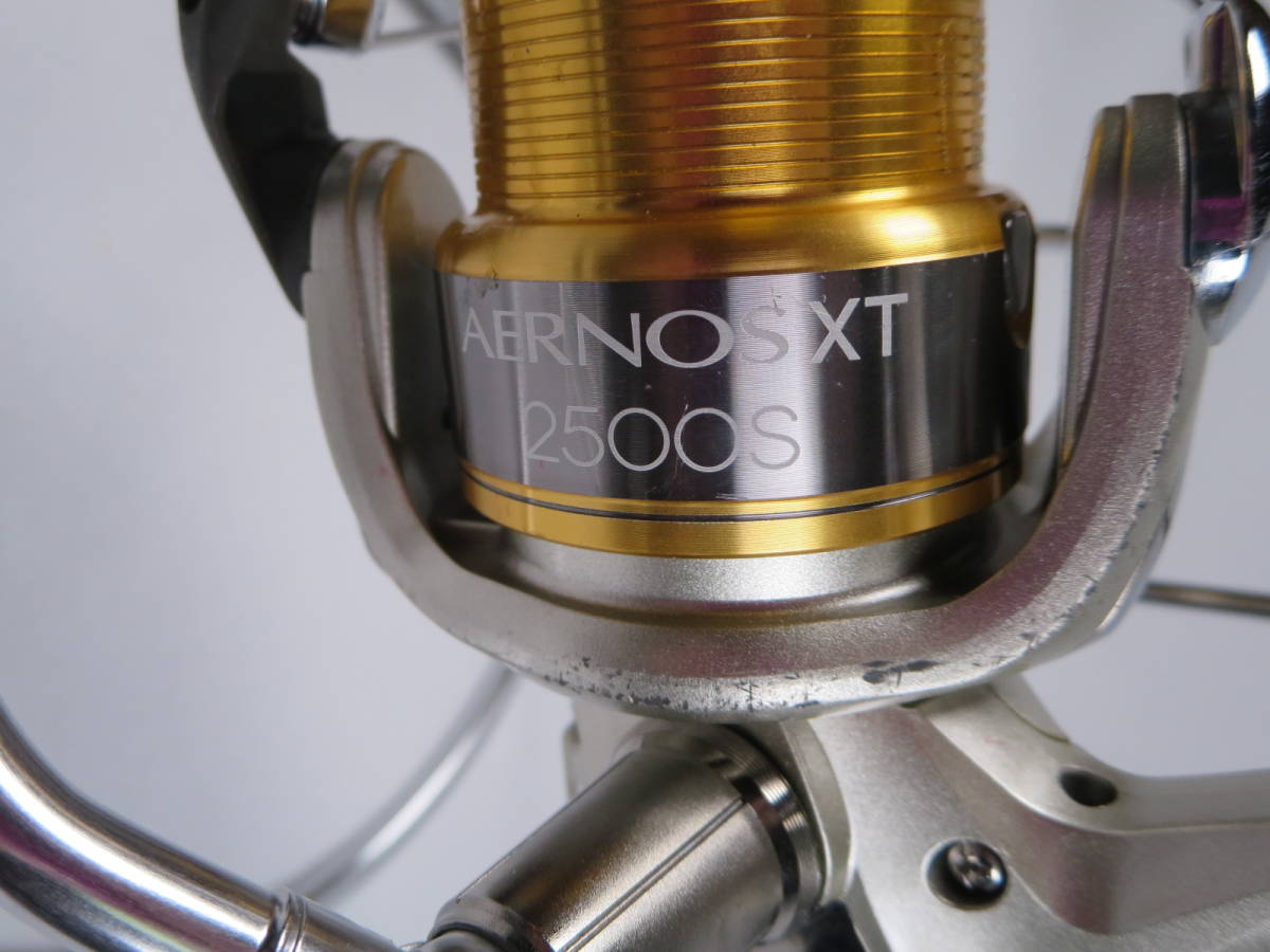 | SHIMANO パーツ価格表・取扱説明書 シマノカスタマーセンター - XT 2500S シマノ 0 エアノスXT 家族で エアノス 替えスプールのススメ 一つのリールで何でも釣ろう！！ 1 エアノスは釣りデビューに最適！？評価とラインナップまとめ