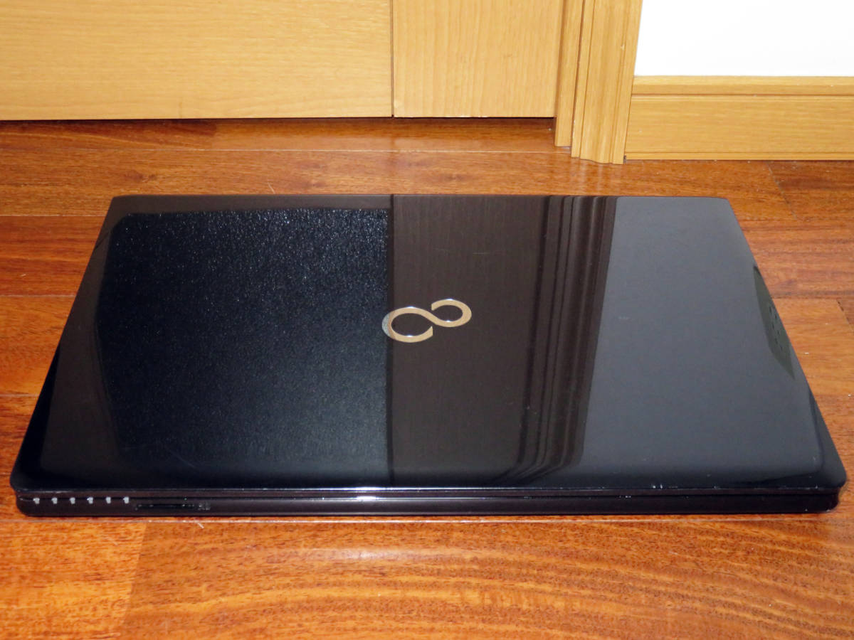爆速！ Core i7 6700HQ & フルHD液晶 搭載！ FUJITSU AH47/U