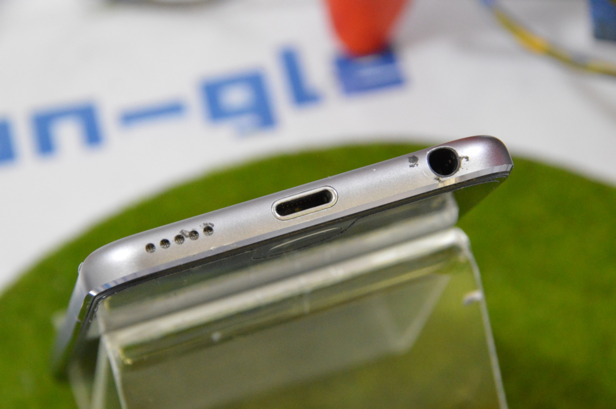 Jan-gle大阪でお宝ほいほい見つけましょう♪ 訳有り品 Apple iPod Touch 第5世代 64GB NE979J/A 激安1円ST♪J353376 O_6