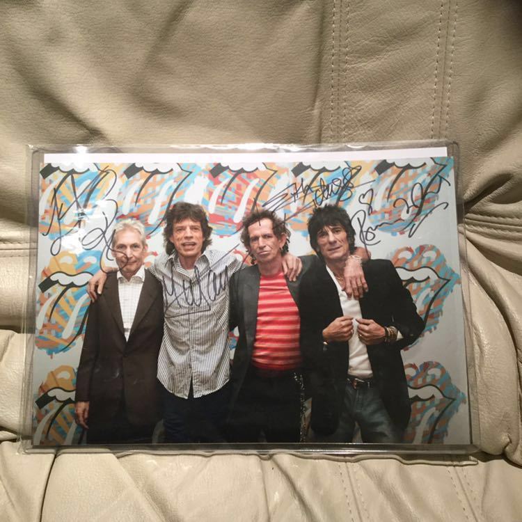 2025，新作登場 The Rolling Stones ローリング ストーンズ サイン入り写真 ギャランティーカード付き(Rolling Stones)｜売買されたオークション情報、yahooの商品情報をアーカイブ公開 - オークファン R