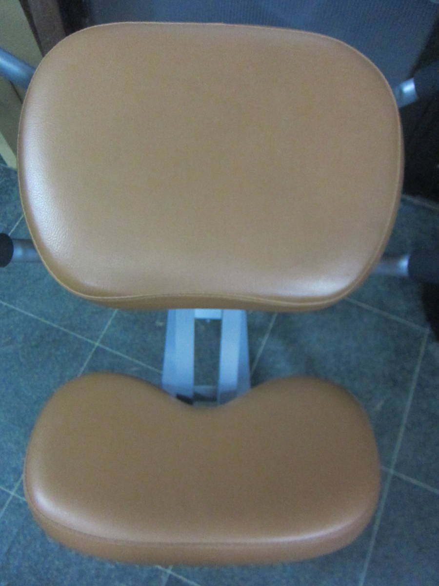 バランスチェア バランスイージー STOKKE バランスラボ &frasl; サカモトハウス ○ ネットショッピング - Variable 中古オフィス家具なら 中古品 0 ミーティングチェア 中古家具・ユーズド家具買取 中古の通販