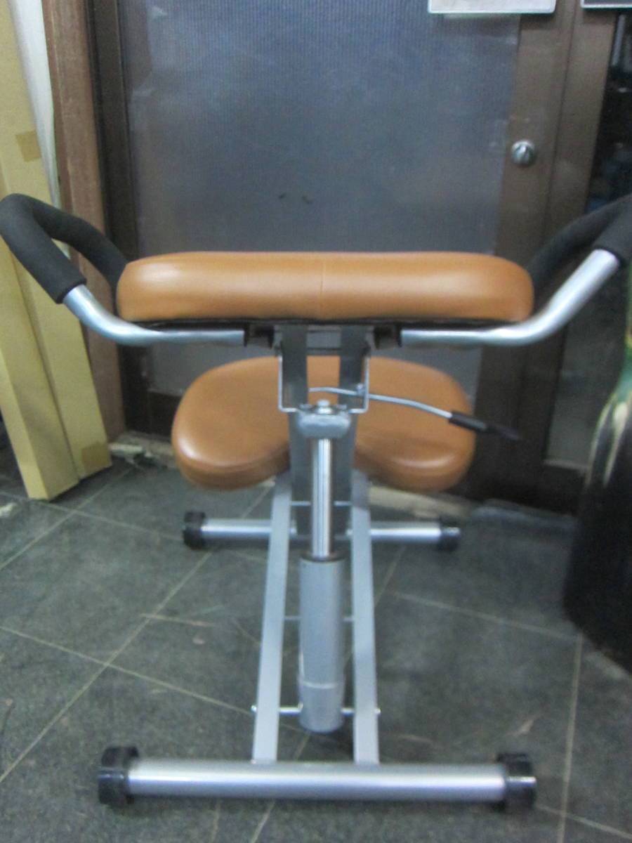 バランスチェア バランスイージー STOKKE バランスラボ &frasl; サカモトハウス ○ ネットショッピング - Variable 中古オフィス家具なら 中古品 0 ミーティングチェア 中古家具・ユーズド家具買取 中古の通販