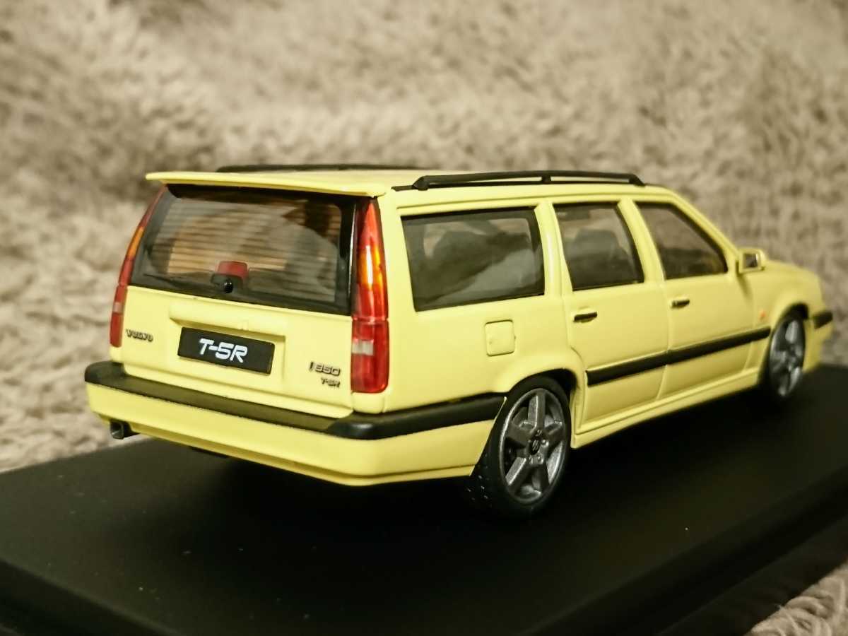 1/43 hpi ボルボ 850 T5-R エステート Volvo Estate イエロー 空飛ぶ