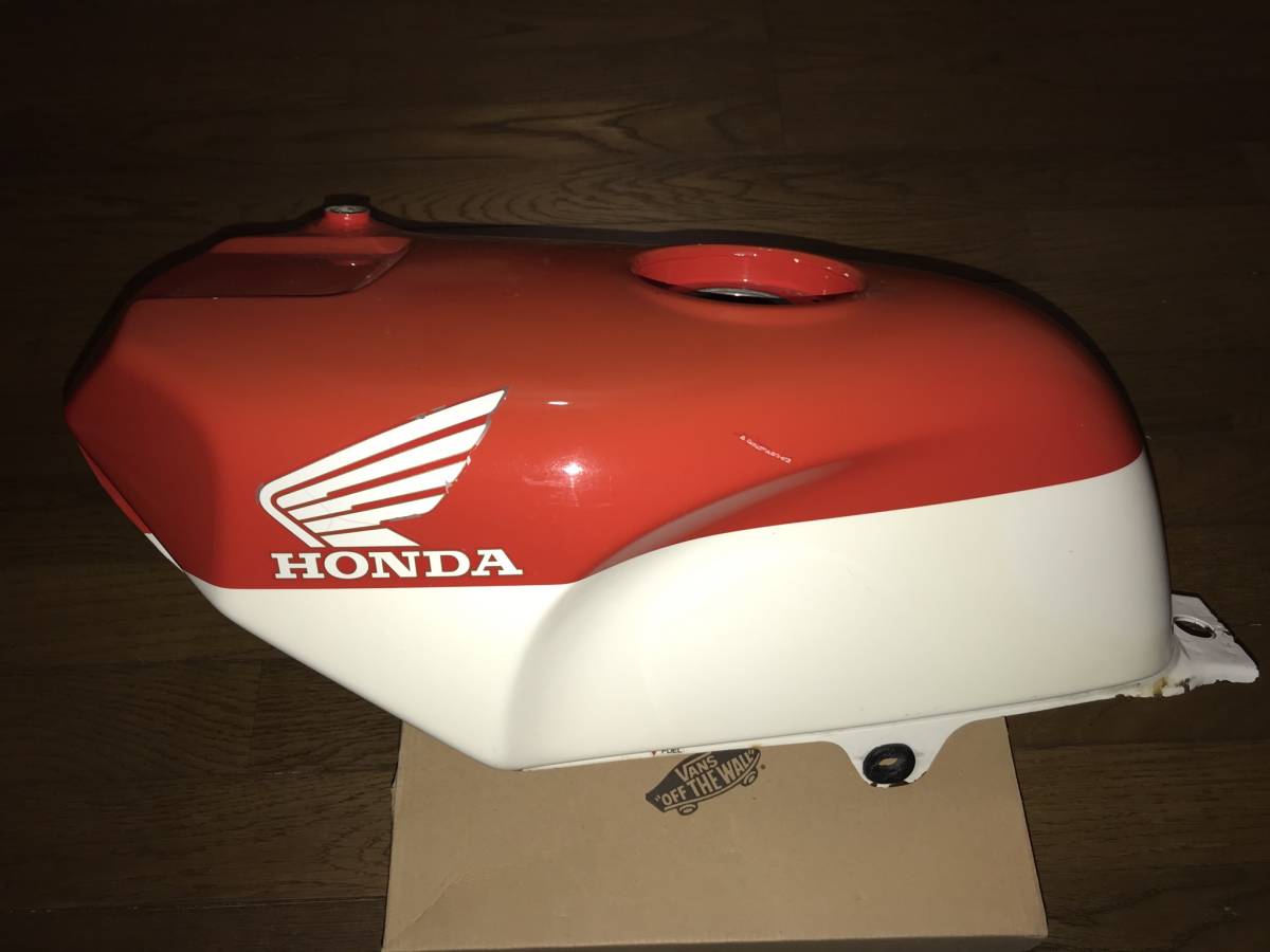 ホンダ NSR250R MC18 ガソリンタンク NSR250R ガソリンタンク☆MC18