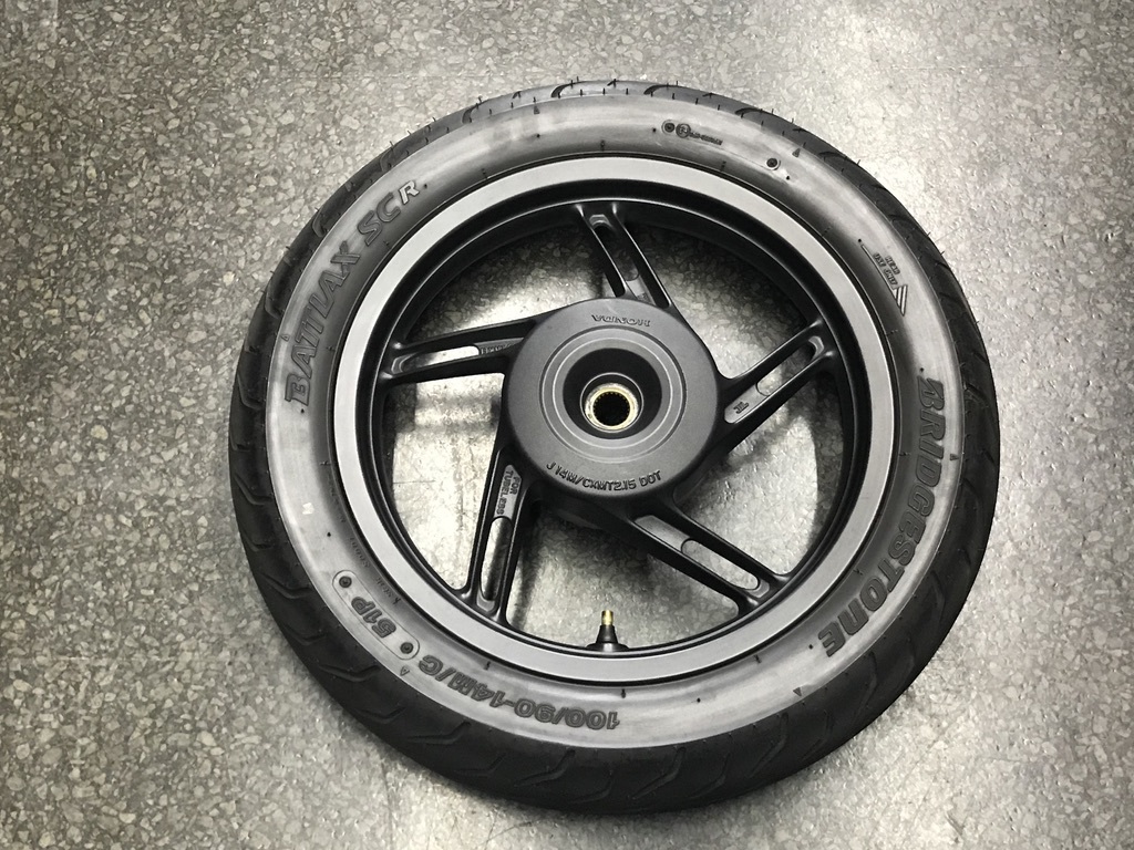 超美品！HONDA PCX150 JF56/KF18 リアホイール&タイヤ付き 【公式通販】