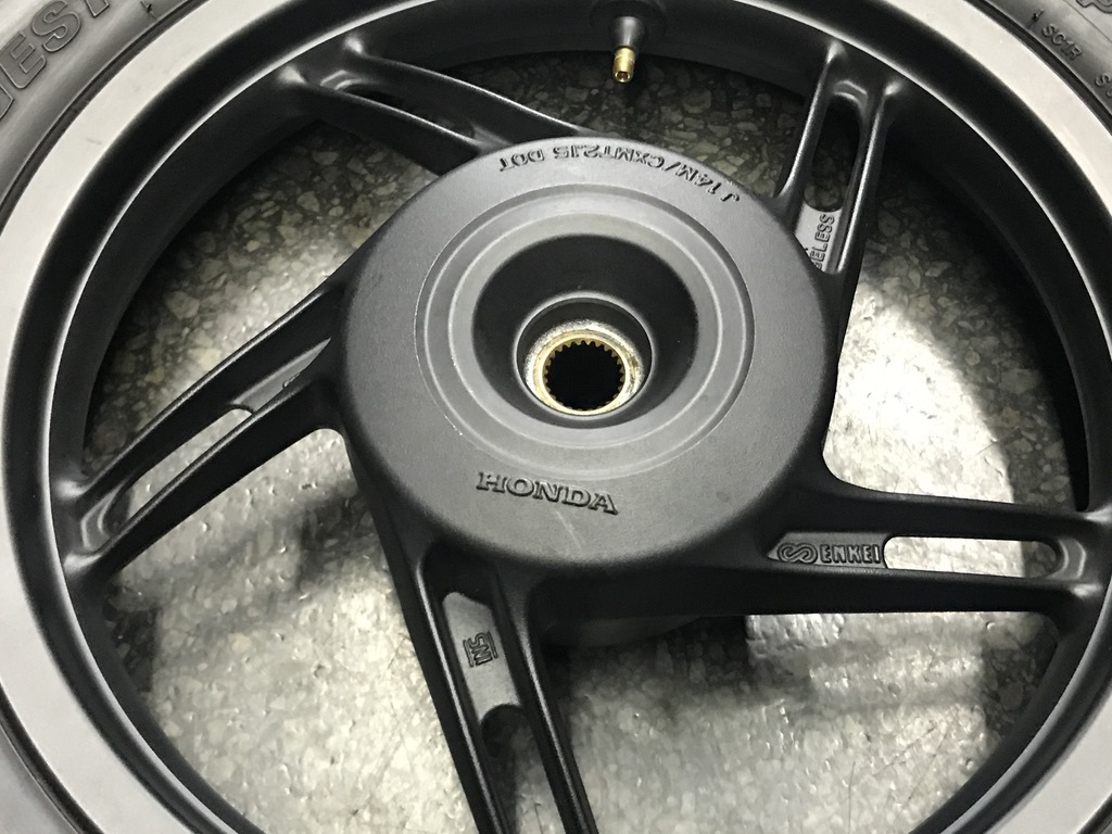 超美品！HONDA PCX150 JF56/KF18 リアホイール&タイヤ付き 【公式通販】
