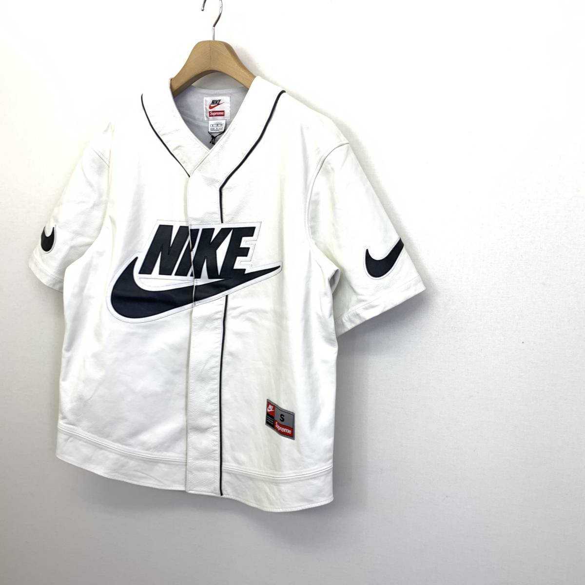 人気定番，100%新品 タグ付 19AW Supreme &times; Nike BoxLogo Leather Baseball シュプリーム ナイキ ボックスロゴ レザー ベースボール シャツ CK6221-133(トップス)｜売買されたオークション情報、yahooの商品情報をアーカイブ 男性用