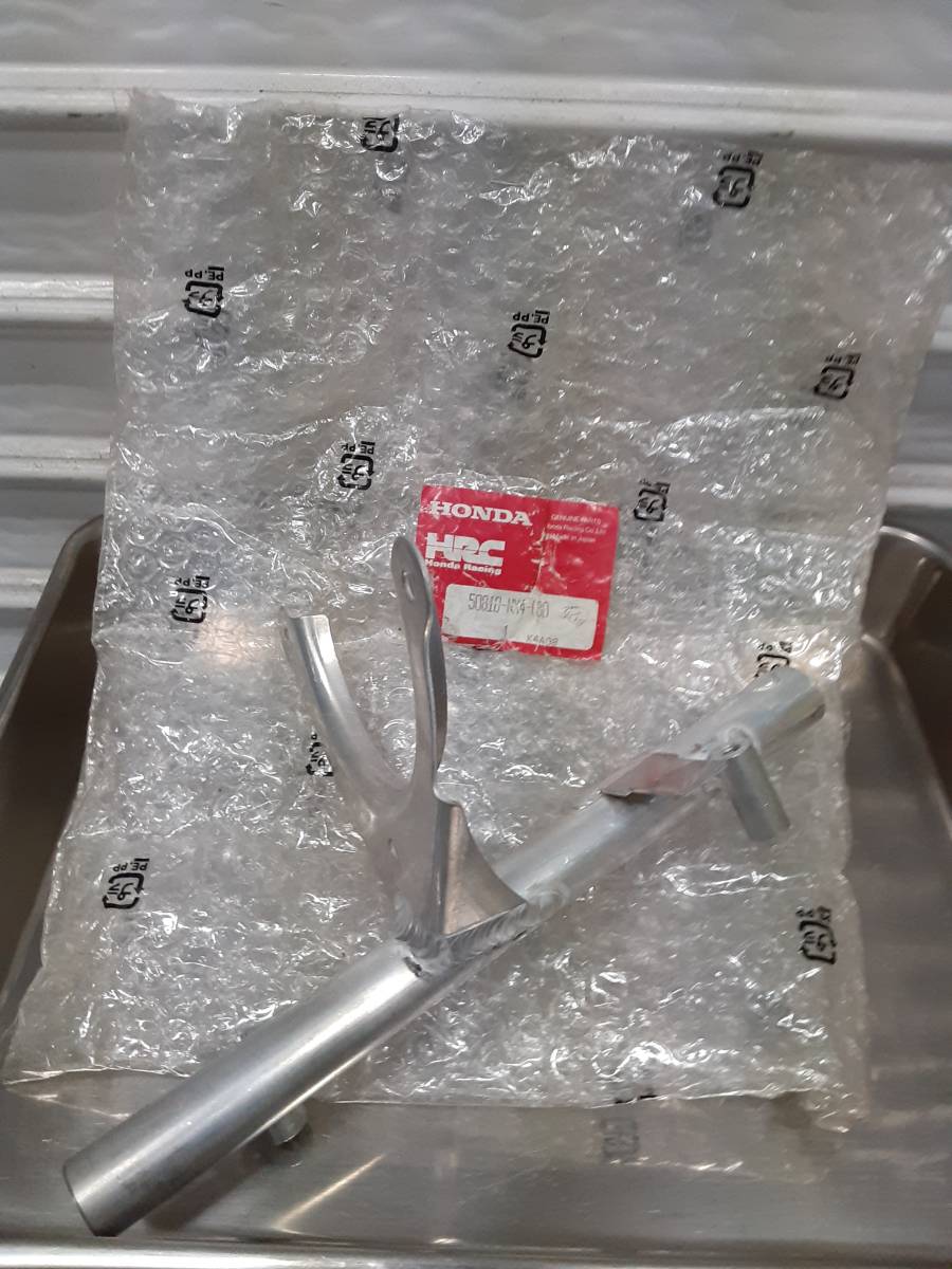 新品未使用保管品　HRC RS125 NX4 フロントカウルステー rs125 2026年最新Yahoo!オークション Yahoo!オークション カウル」(自動車、オートバイ) nx4 カウル」の落札相場・落札価格