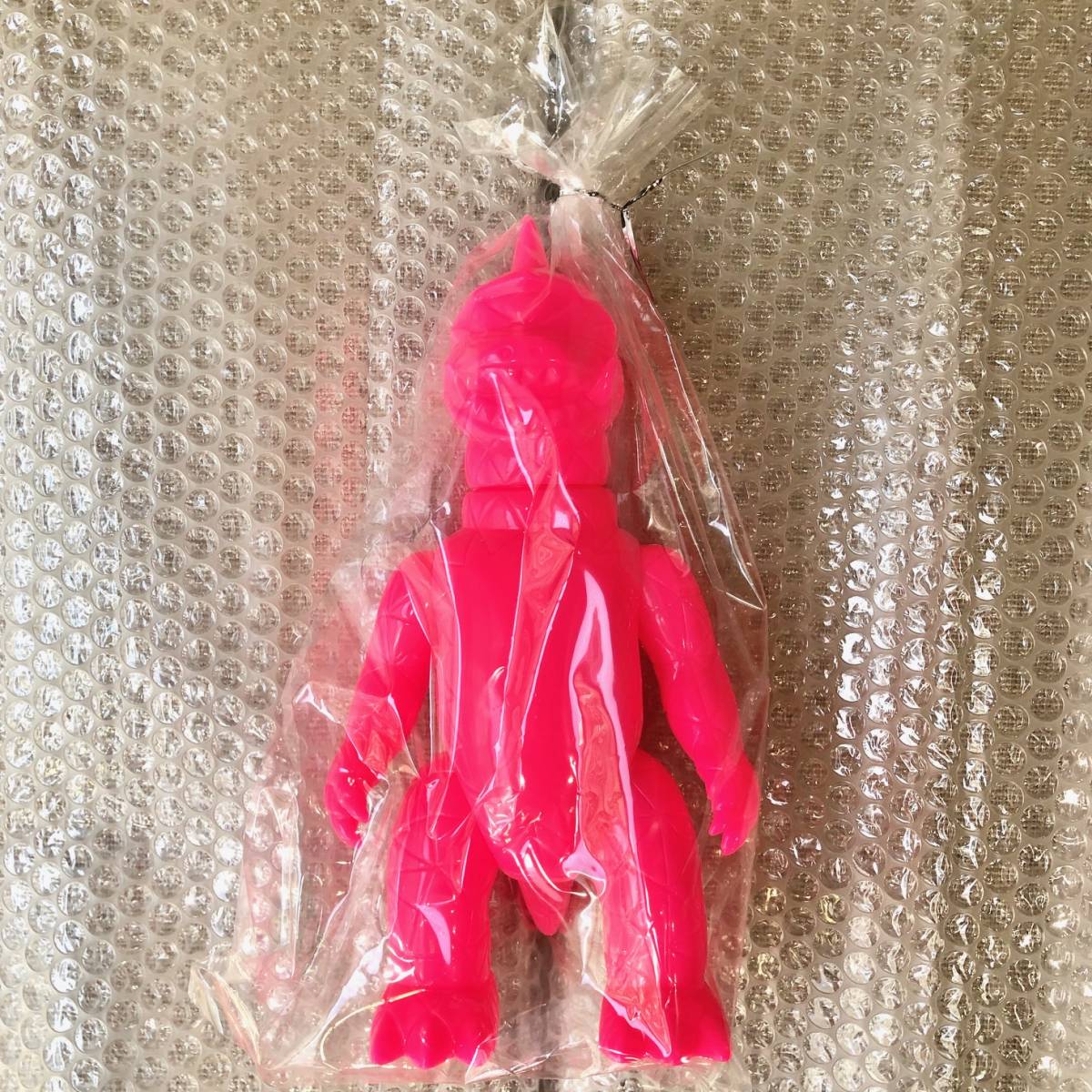 ガーガメル Gargamel テトラン ベータ ピンク ソフビ 怪獣 Bemon