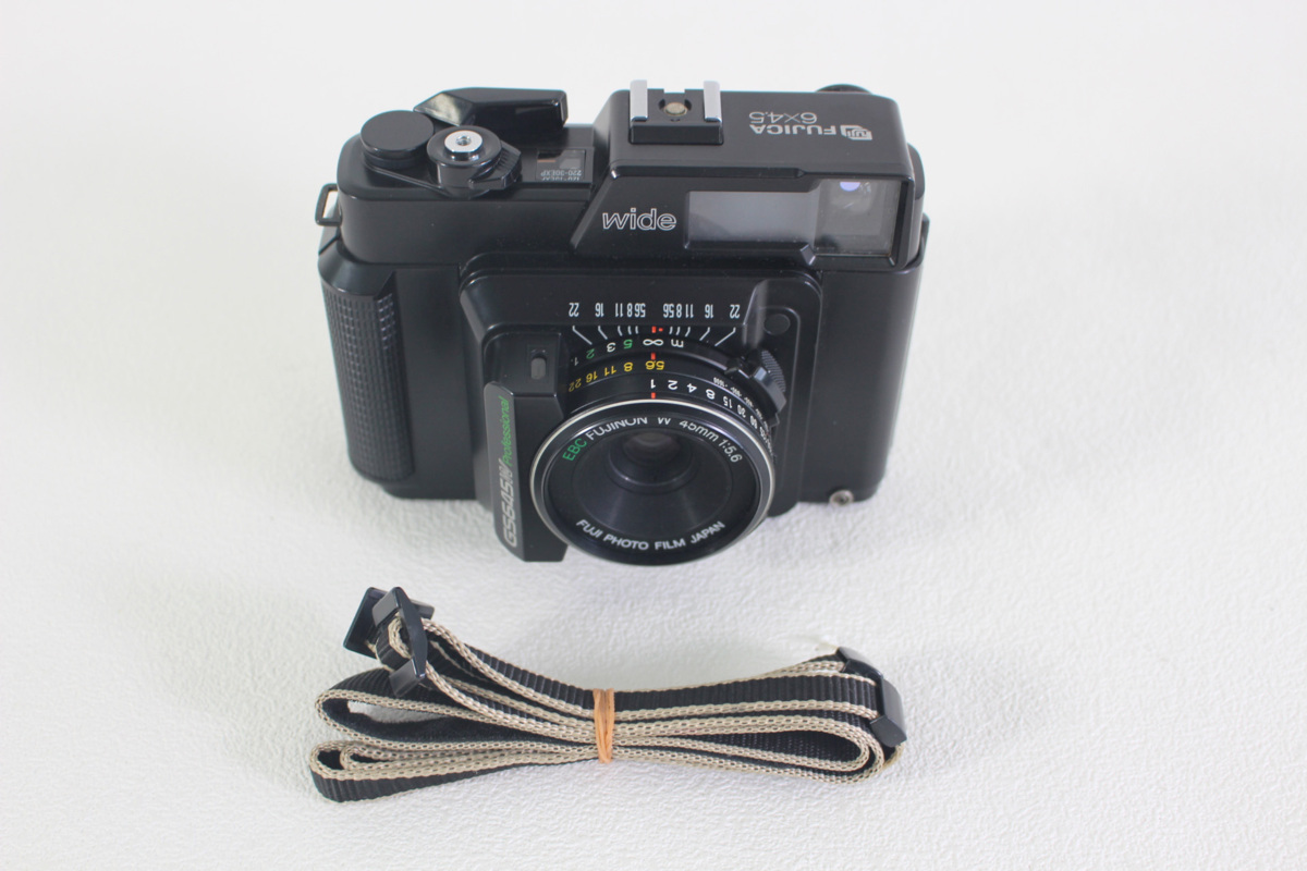 △現状品△ FUJICA GS645W Pro 6×4.5 wide 中判カメラ 簡易チェック