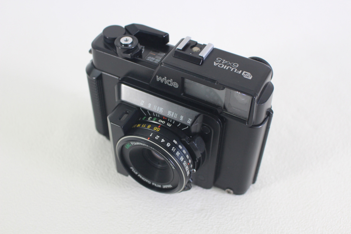 △現状品△ FUJICA GS645W Pro 6×4.5 wide 中判カメラ 簡易チェック