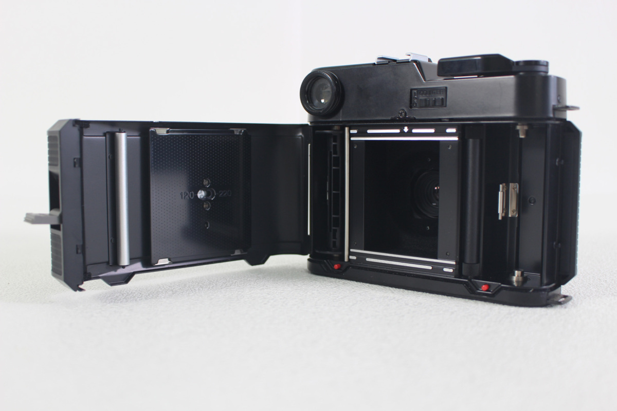 △現状品△ FUJICA GS645W Pro 6×4.5 wide 中判カメラ 簡易チェック