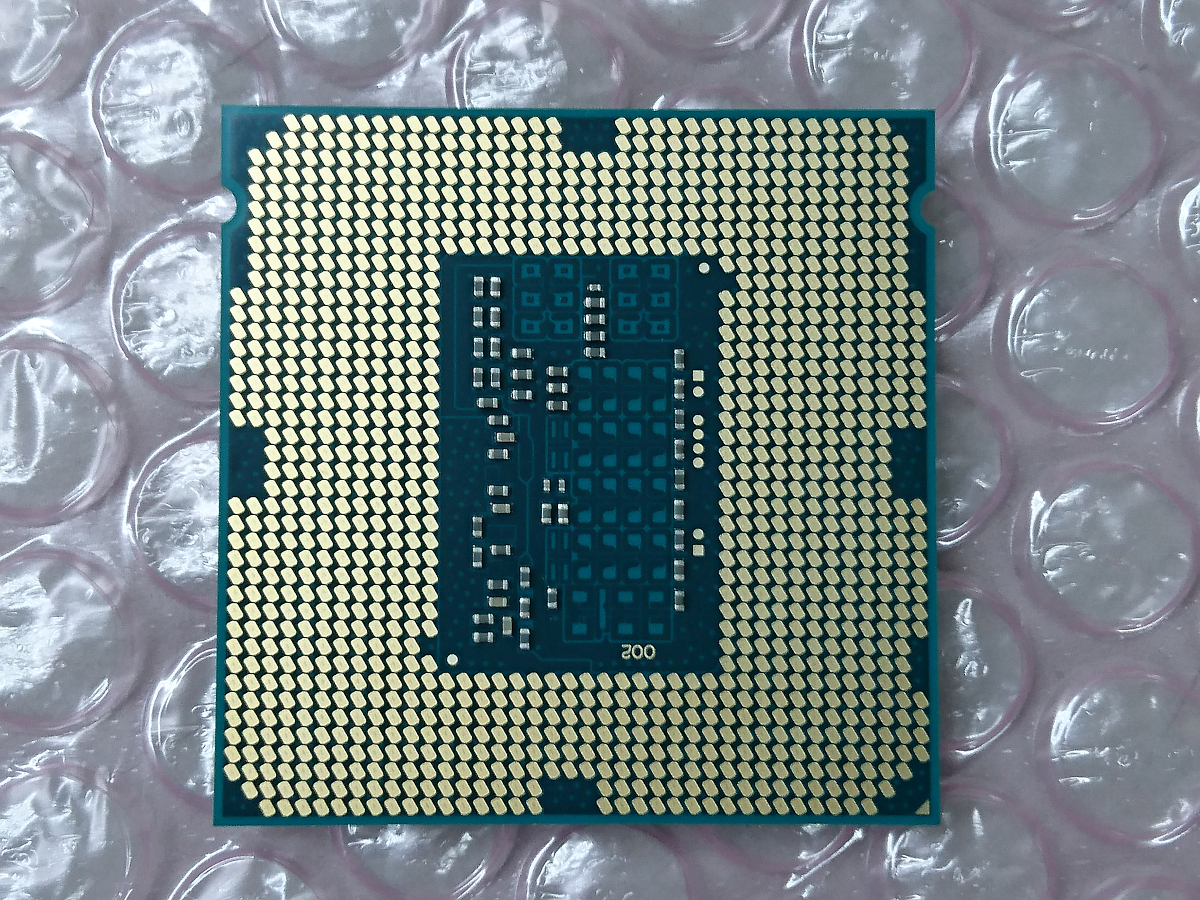 最も人気のある製品 Intel Core i7-980X SLBUZ 3.33GHz / 12M / 6.40