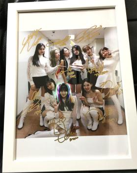 twice サイン 直筆のYahoo!オークション(旧ヤフオク!)の相場・価格を