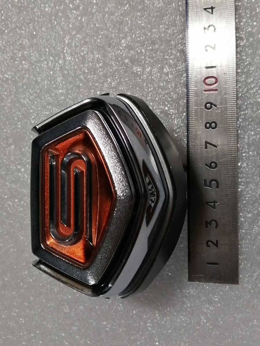 エンブレム Emblem Datsun Sunny サニー Sマーク 未装着品 状態画像確認 旧車 デッドストック エンブレム 売買されたオークション情報 Yahooの商品情報をアーカイブ公開 オークファン Aucfan Com