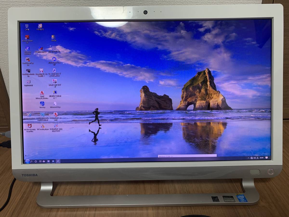 REGZA PC D714⁄T7KW i7 Core dynabook TOSHIBA 東芝 21.5インチ 一体型 