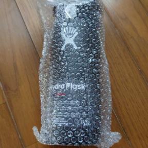 新品，豊富な ハイドロフラスク ワイドマウス 18oz. ブラック 水筒 ボトル(0.5リットル～)｜売買されたオークション情報、yahooの商品情報をアーカイブ公開 - オークファン 0.5リットル～