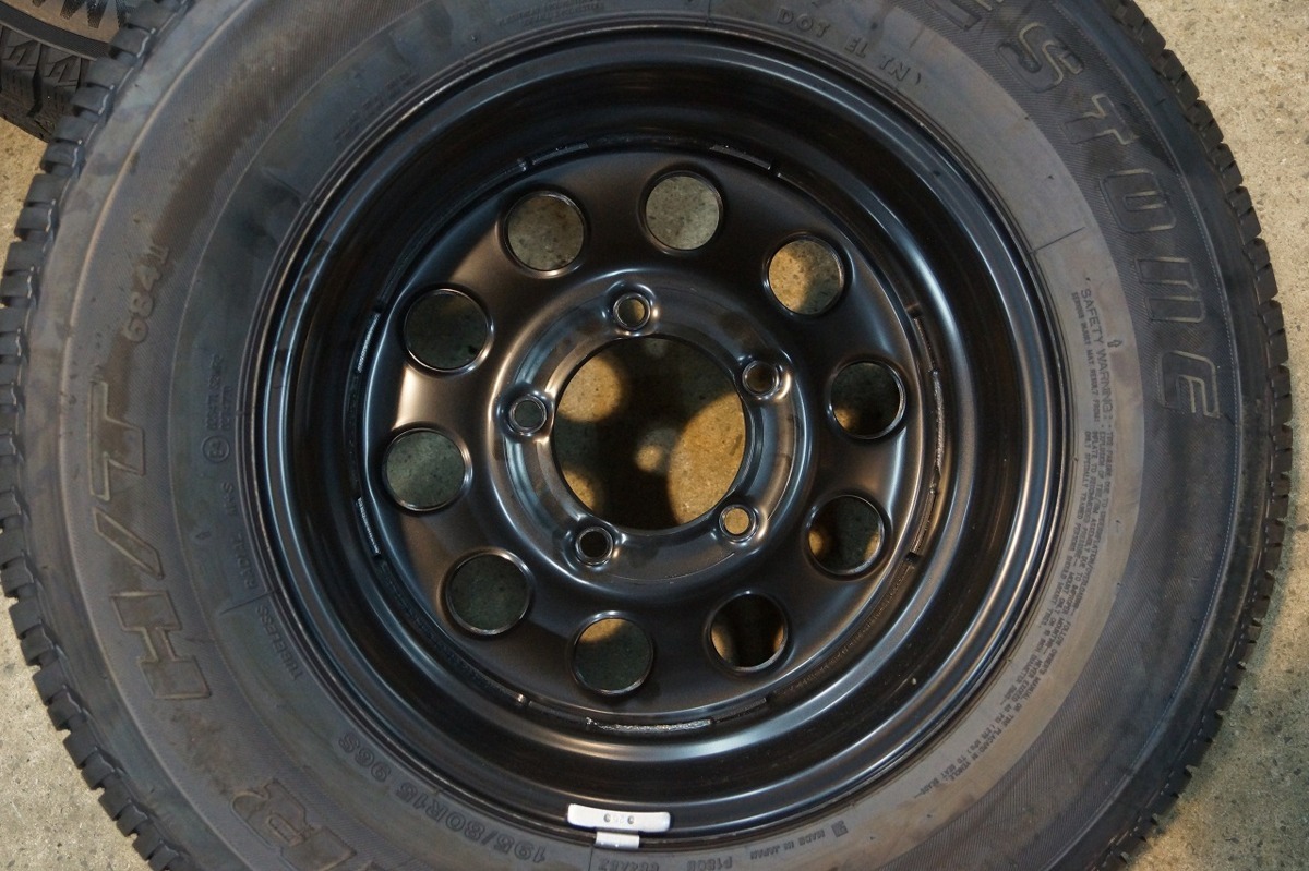 ジムニー・シエラ タイヤ5本 (新車取り外し)195/80/15R 96S