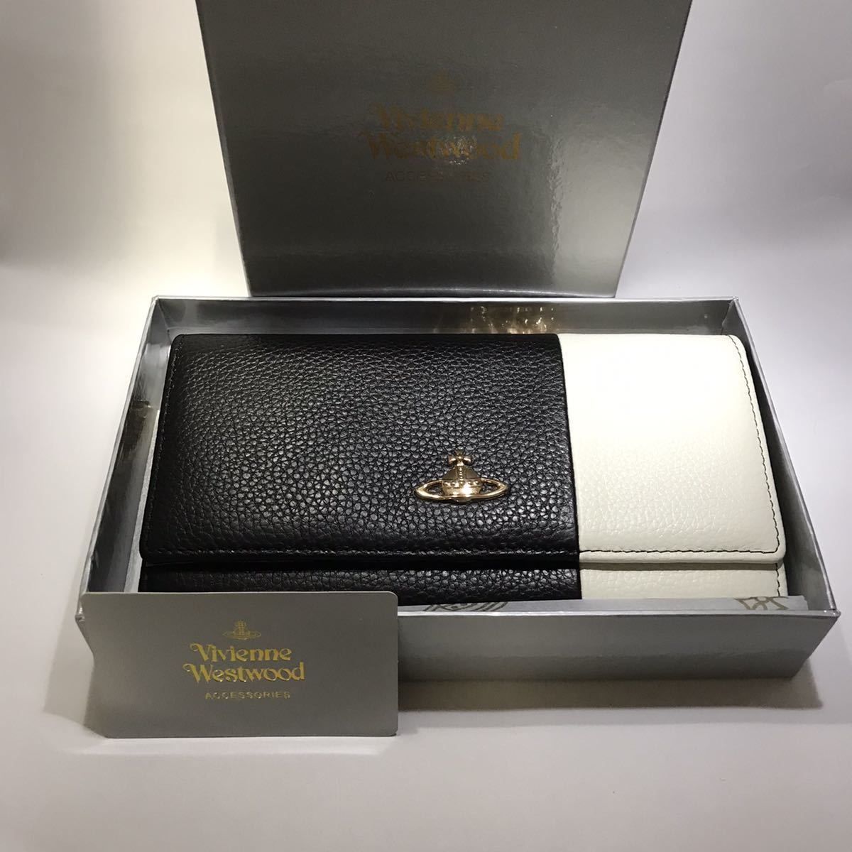 ヴィヴィアンウエストウッド Vivienne Westwood チェーン付 長財布 