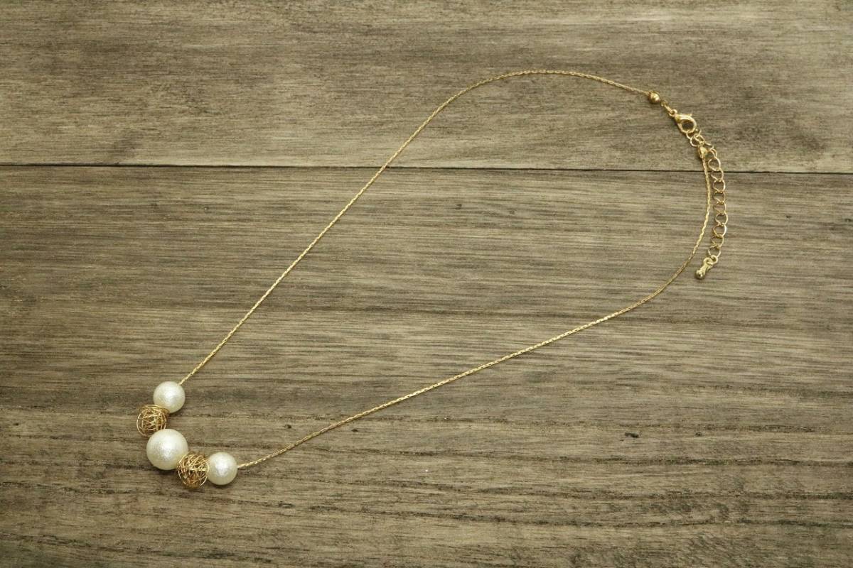 T921 コットンパール風 ビーズ ワイヤーボール ネックレス ゴールドカラー 送料全国一律198円 ネックレス ペンダント 売買されたオークション情報 Yahooの商品情報をアーカイブ公開 オークファン Aucfan Com