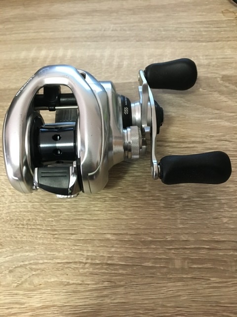 【100%新品，人気セール】 シマノ 16 メタニウム MGL 右ハンドル(シマノ)｜売買されたオークション情報、yahooの商品情報をアーカイブ公開 - オークファン シマノ