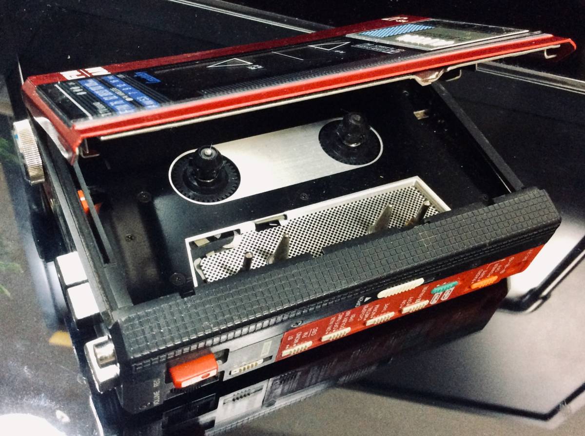 AIWA カセットボーイ HS- J7 アイワ cassette boy 1980年代 録再