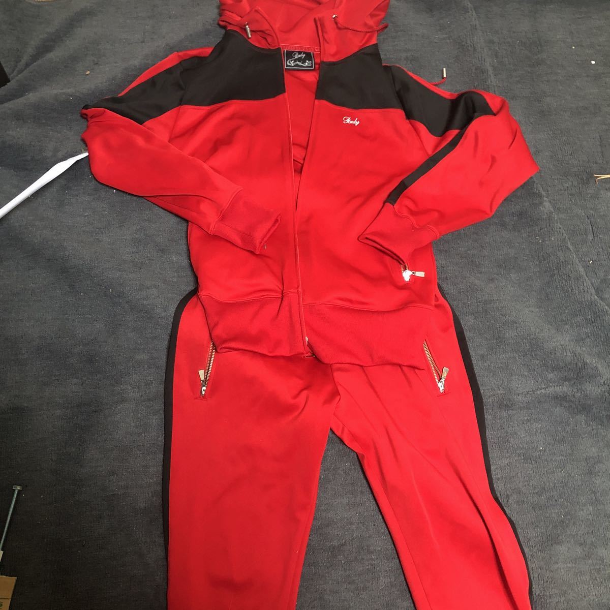  冒険価格 レディ Rady セットアップ ジャージ 上下 ジップアップ パーカー パンツ バイカラー レッド 赤 ブラック 黒 メンズ サイズ(その他)｜売買されたオークション情報、yahooの商品情報を ジャージ