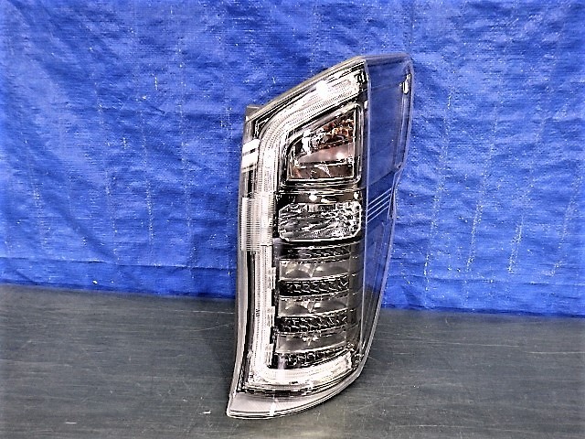 K1140 ステップワゴン スパーダ RK5 RK6 後期 クールスピリット 右
