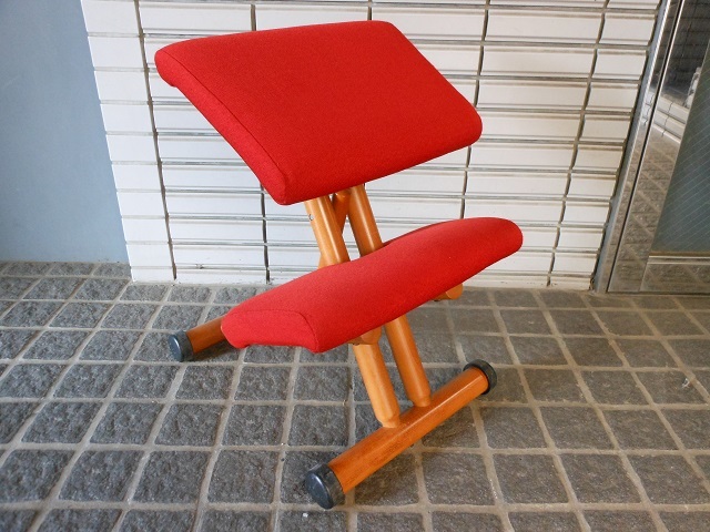 STOKKE ヴァリエール バランスチェア マルチ レッド 赤 【公式通販】