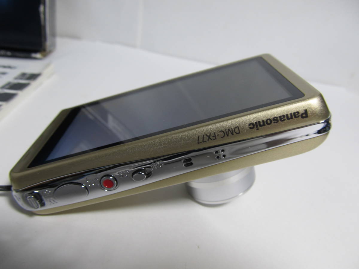 Panasonic LUMIX DMC-FX77 ゴールド 8GBカード付