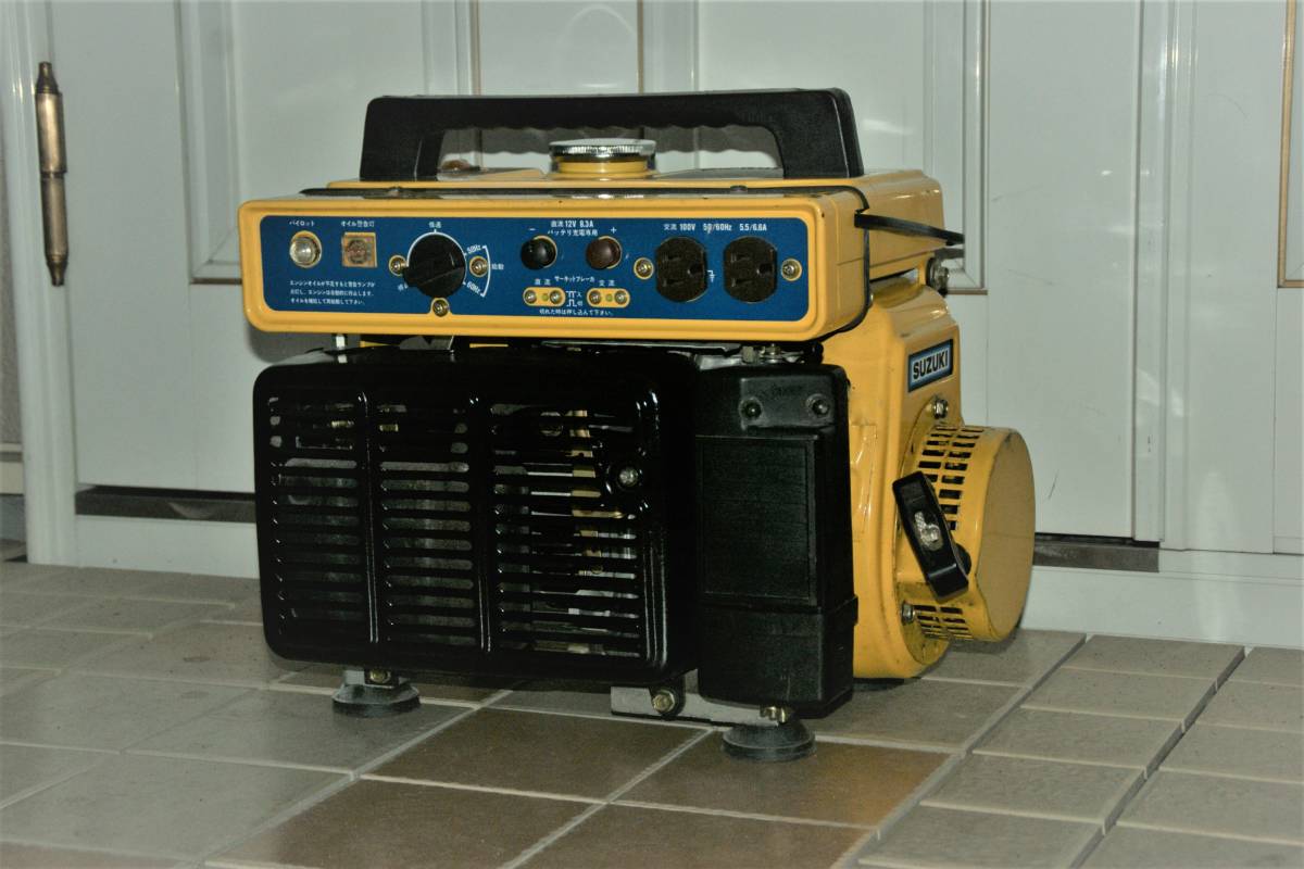 スズキ SUZUKI ポータブル発電機 発電機 SE700A 4サイクル 災害