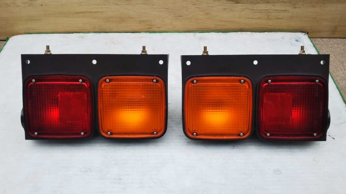 KOITO 小糸 トラック用 テールランプ 左右セット 2連タイプ フルLED 