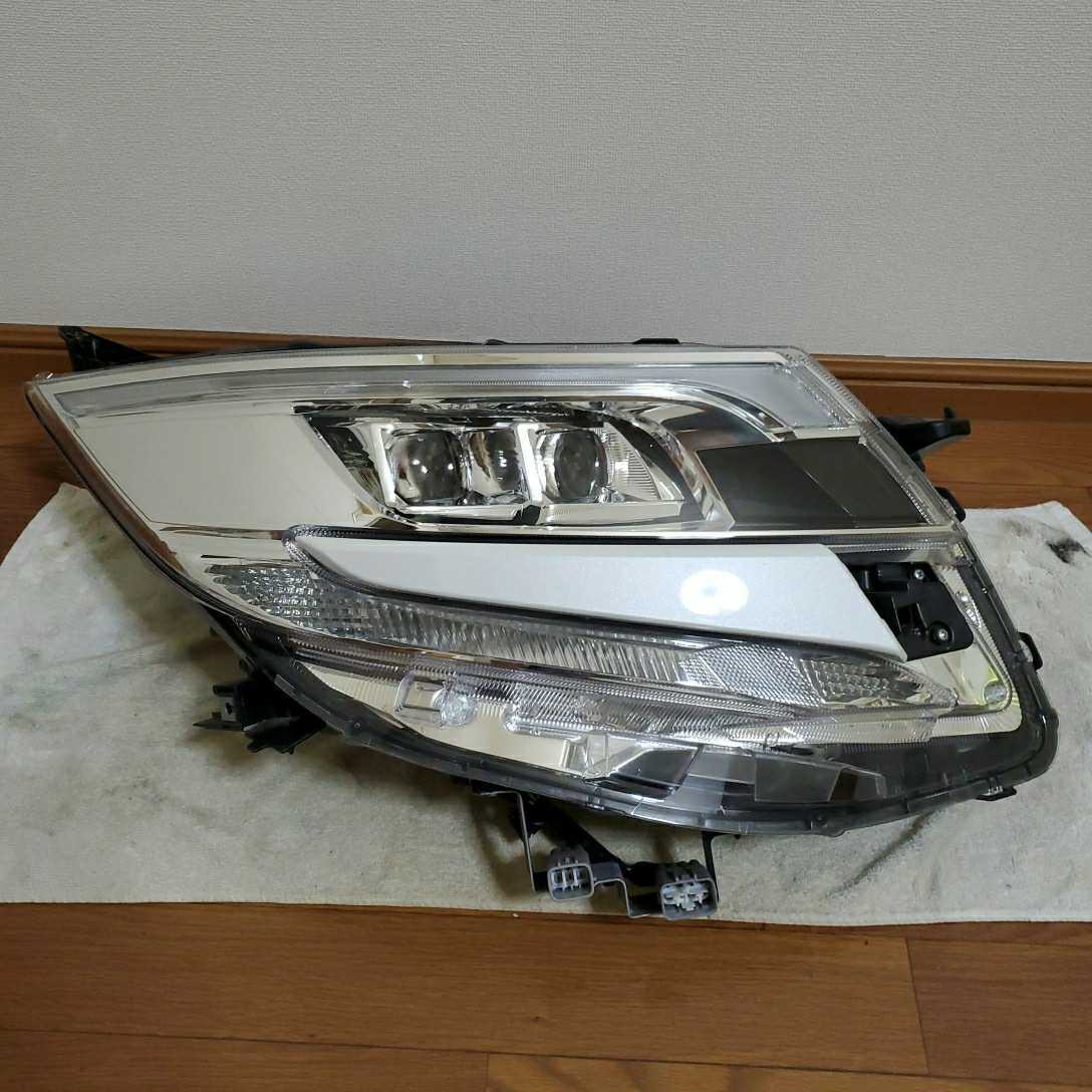 80系 ノア 後期 右ヘッドライト LED 爪破損あり ノア 【公式通販】