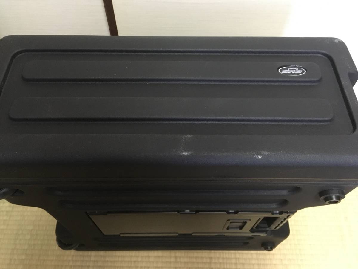 SKB キャスター付きラックケース R4W 4U SKB ラックケース 4U