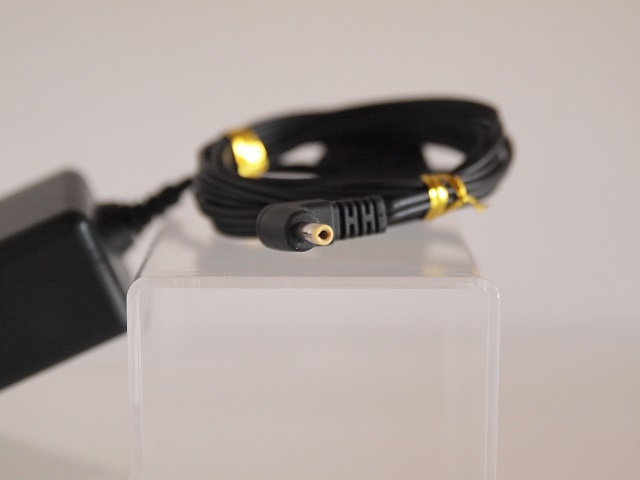 保証付き 完動品 純正 ベネッセ純正充電器 チャレンジパッド チャレンジパッド2専用 Acアダプタ Uvl110 05 5v 2a 管理no Ad 316 変圧器 アダプター 売買されたオークション情報 Yahooの商品情報をアーカイブ公開 オークファン Aucfan Com