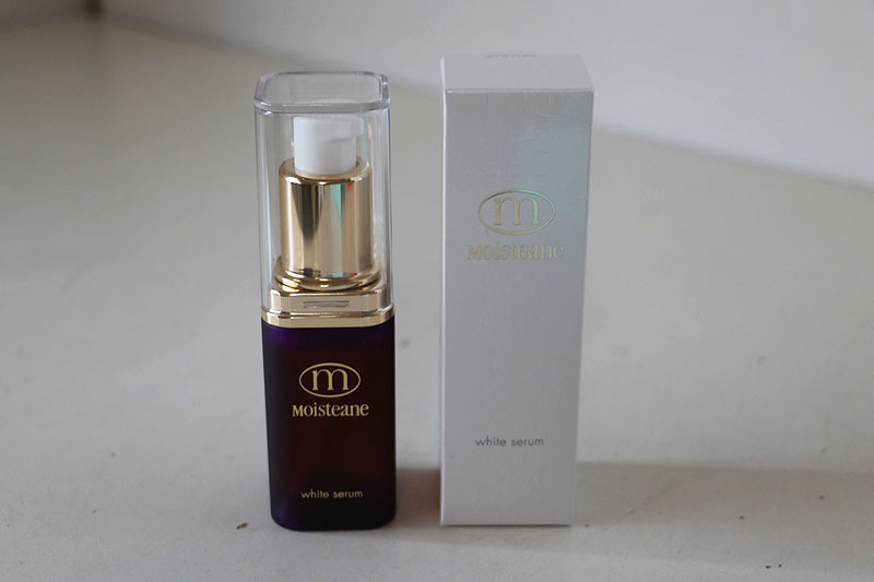C]モイスティーヌ ホワイトセラム 40ml 未使用 モイスティーヌ