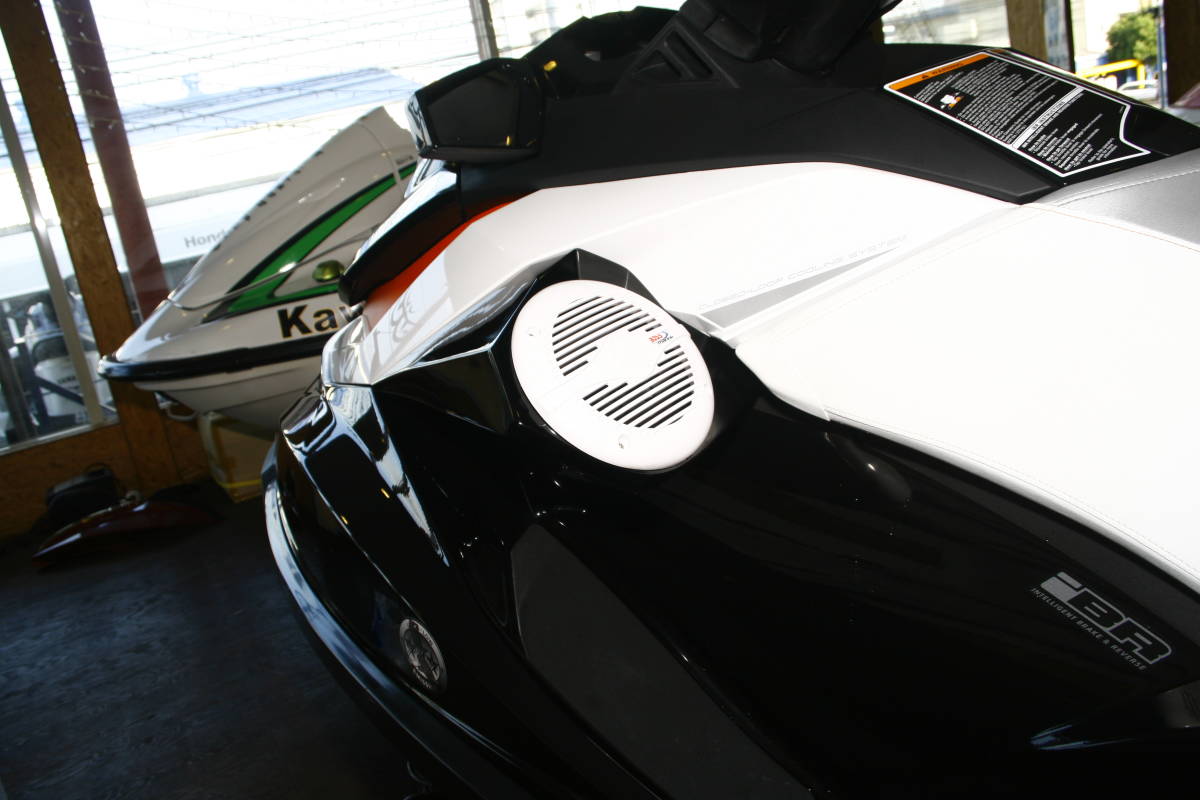 スピーカー seadoo GTR BOX スピーカーボックス GTR230 RXT260 Sea-Doo RXT300 ボックス リニューアル 230.215 シードゥ - A KIT