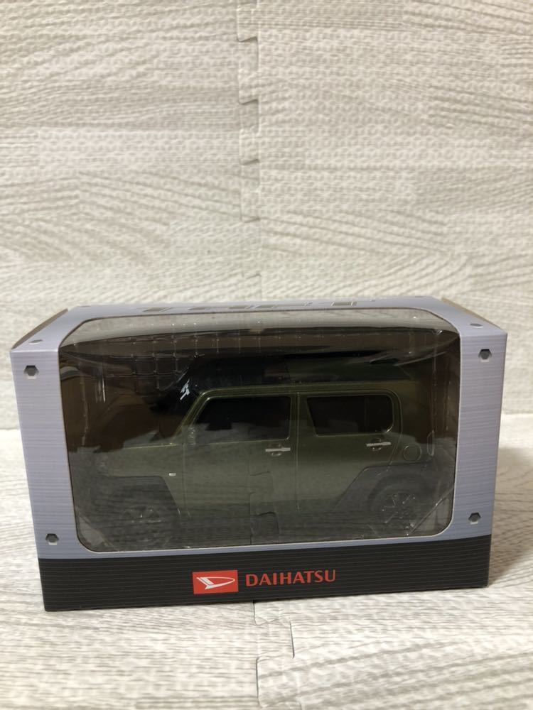 正規品，得価 ダイハツ 新型タフト TAFT カラーサンプル 非売品 プルバックカー ミニカー フォレストカーキメタリック(乗用車)｜売買されたオークション情報、yahooの商品情報をアーカイブ公開 - オークフ 乗用車