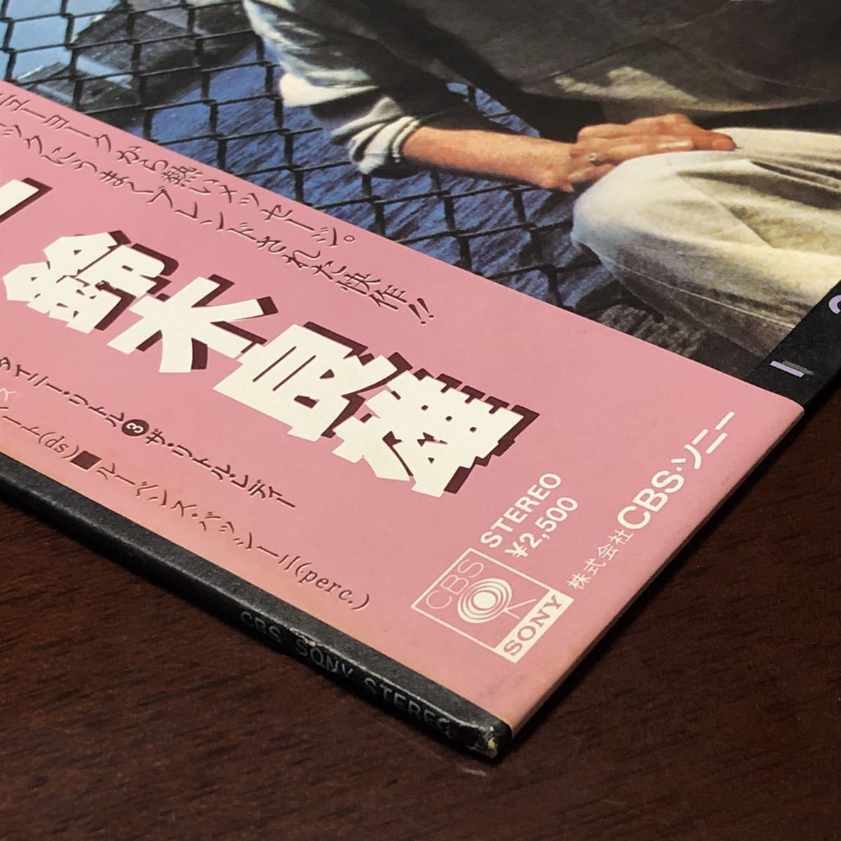 鈴木 ⁄ 良雄 Yoshio Suzuki CHIN 鈴木良雄 SUZUKI ビクター