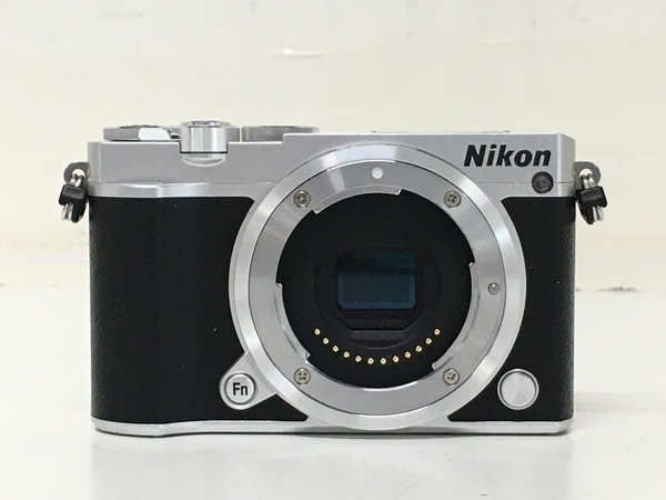 Nikon 1 J5 ダブルレンズキット 18.5mm 10-30mm レンズ ミラーレス