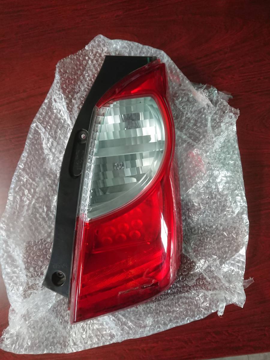 アルトエコ アルト HA35S HA25S 運転席 右 テールランプ LED 【公式通販】