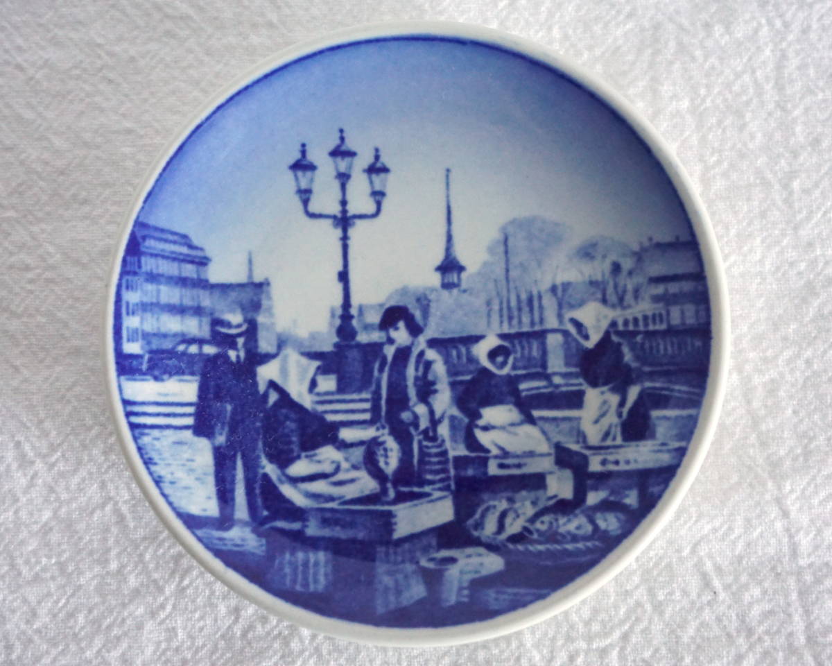 Rgs15 ロイヤルコペンハーゲン フィッシュマーケット 魚売り 絵皿 ミニプレート 直径約8 3cm １級品 デンマーク産 ロイヤルコペンハーゲン 売買されたオークション情報 Yahooの商品情報をアーカイブ公開 オークファン Aucfan Com