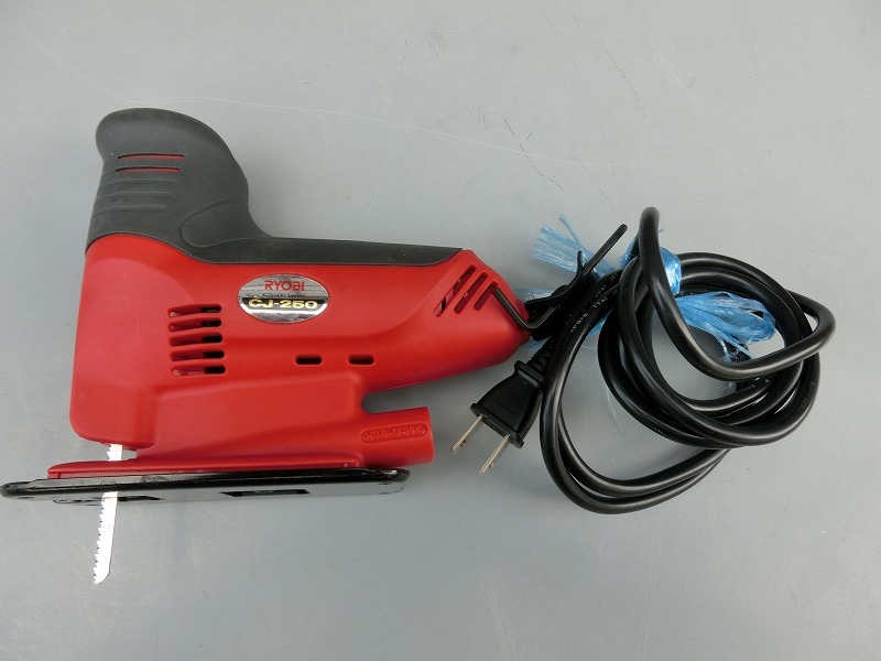  美 ほぼ RYOBI リョービ ジグソー CJ-250(ジグソー、電気のこぎり)｜売買されたオークション情報、yahooの商品情報をアーカイブ公開 - オークファン 木工用