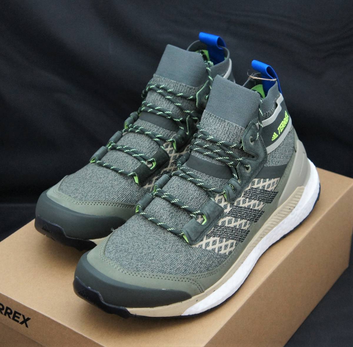 【数量限定，2026】 定価26400円 US10 28cm アディダス adidas TERREX FREE HIKER BLUE テレックス フリーハイカー ハイキング レガシーグリーン(28.0cm)｜売買されたオークション情報、yahooの商品情報をアーカイブ公開 - オー 28.0cm
