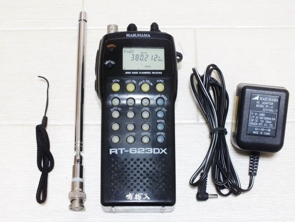 ✨マルハマ　広帯域受信 RT-623DX・UHF会話用 発信機セット✨即使用可✨ MARUHAMA RT-623DX 広帯域受信機 0.5～1300MHz 秘話解読付き