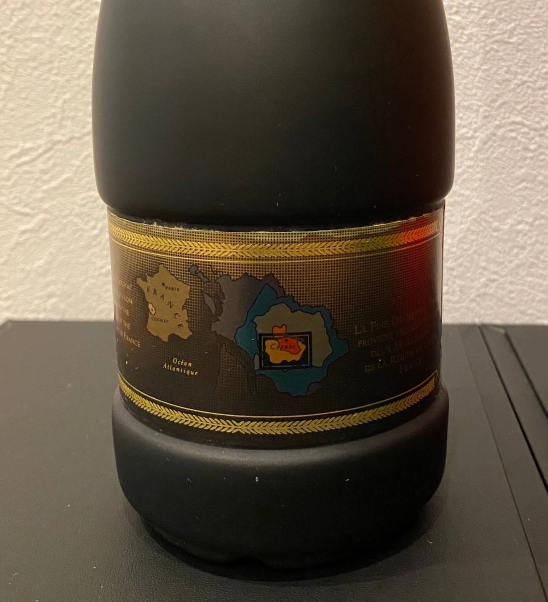 【1256】レミーマルタン　ナポレオン　REMY MARTIN NAPOLEON 700ml　洋酒　古酒 レミーマルタン ナポレオン MARTIN 食品・飲料・酒 レミーマルタン特級古酒 ファイン