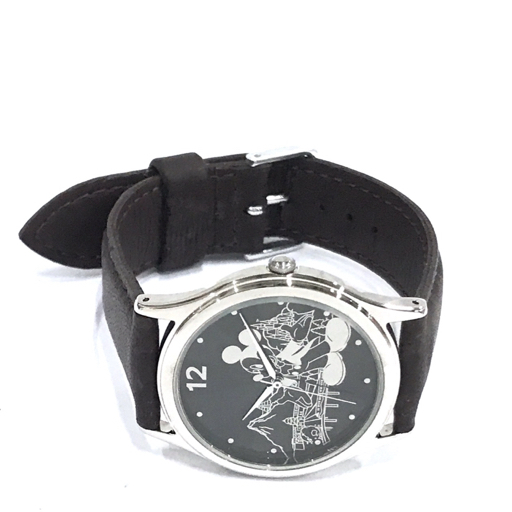 東京ディズニーリゾート 腕時計 V501 6x50 キャスト限定 5000時間勤務特典 クォーツ 未稼働 付属品有り ミッキーマウス 売買されたオークション情報 Yahooの商品情報をアーカイブ公開 オークファン Aucfan Com