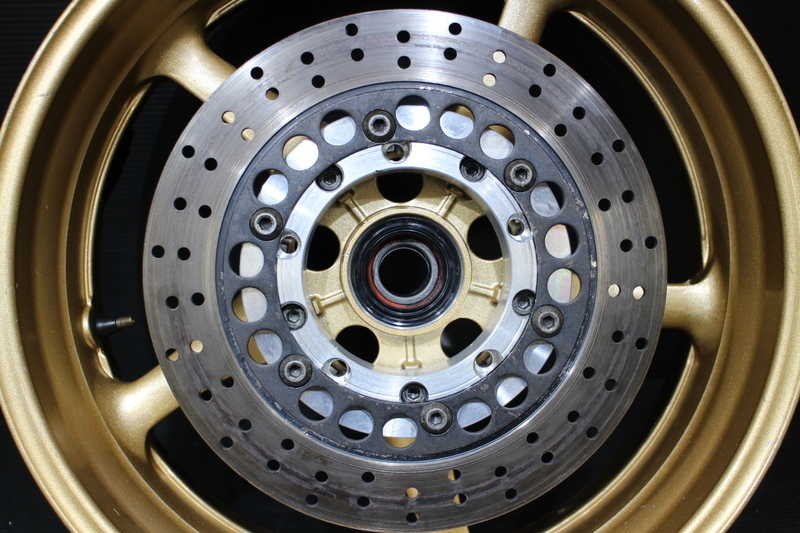 YZF-R1 09-14 リアホイール 17×5.50【140】 MTGW-B-073